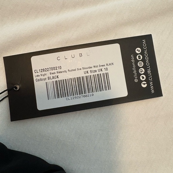 Elegant Black One-Shoulder Maternity Dress - Picture 4 of 4